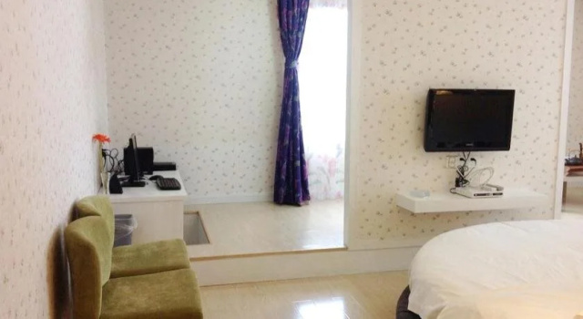 V. HOME Inn (Yangshuo West Street Branch), Забронировать Отель Отели Яншо 4 звезды, 4*