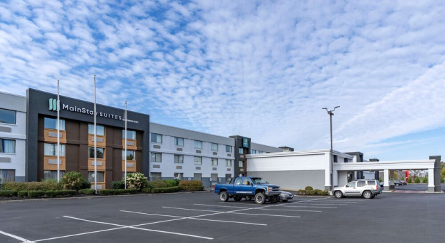 Mainstay Suites Lexington