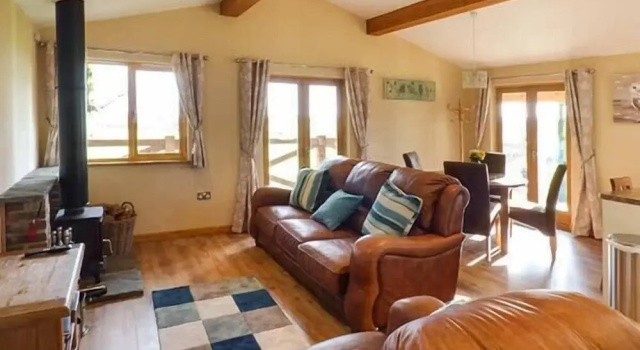Valley View Lodge, Забронировать Дом для отпуска Отели Повис с парковкой, Парковка