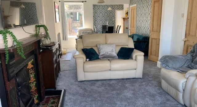 House - Sleeps up to 8 People & Free Parking, Book Hotel Lowestoft 