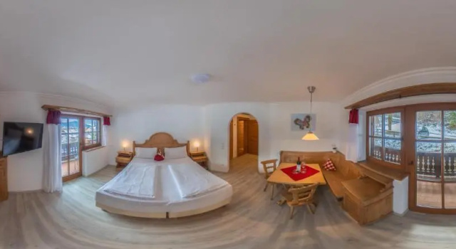 Двухместный номер Standard с балконом Landhotel Lärchenhügel