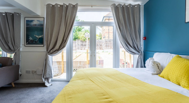 Palmerston House Studios, Забронировать Отель Саутенд-он-Си Эссекс