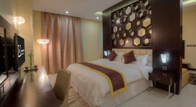 Полулюкс c 1 комнатой Premier Hotel