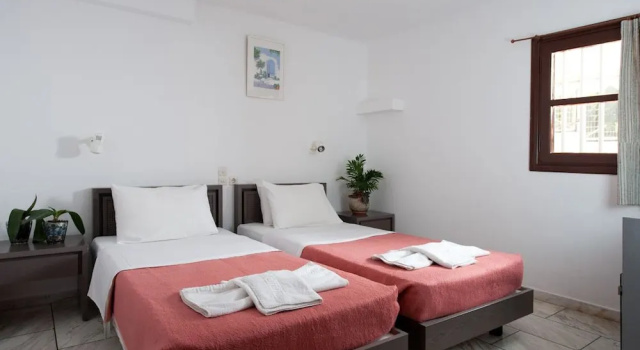 Студия Kiriakos Apartments