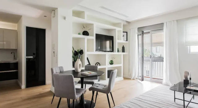 Апартаменты Standard Striking 1BR Apartment in Kolonaki B
