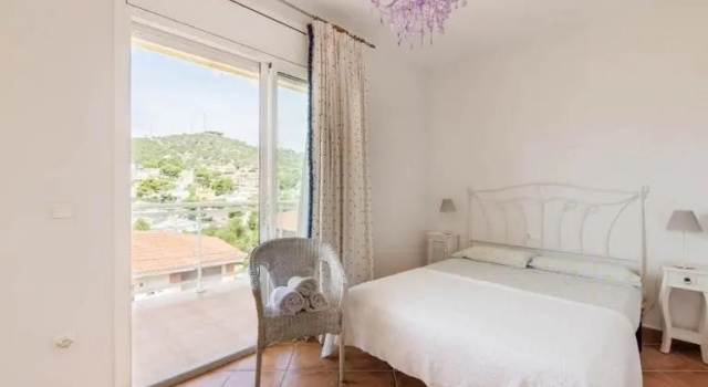 New Villa Costa dorada