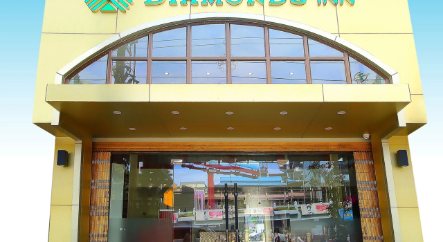 Diamonds Inn, Rezervasyon Otel Mandalay Myanmar, Ein Daw Yar Pagoda yakınındaki