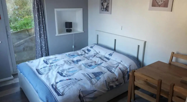 Bosons Bunks 2 adults, EV point, Забронировать Отель Лу Корнуолл, рядом с Музей Старой ратуши и тюрьмы