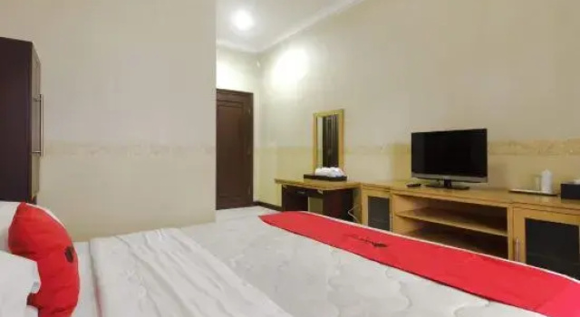 Standard single cameră RedDoorz Syariah @ Cipanas