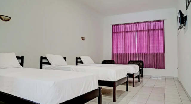 OYO 92324 Hotel Sinar Rejeki, Reservar Hotel Sukabumi West Java