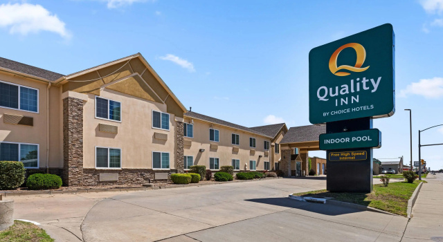 Comfort Inn Dodge City, Rezerwuj Hotel Hotele w Dodge City z parkingiem, Parking
