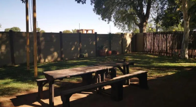 La Lucia Guest House