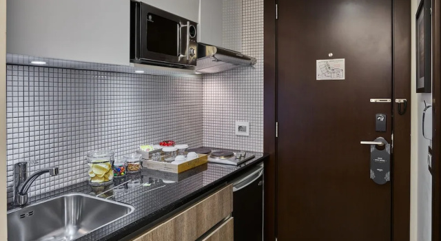 Номер Standard с видом на город Sodeco Suites