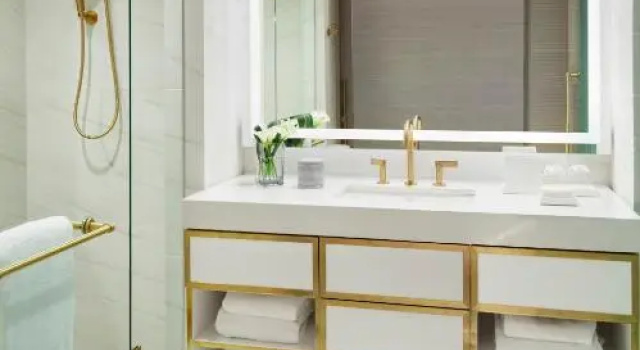 Номер Standard Hotel Crescent Court