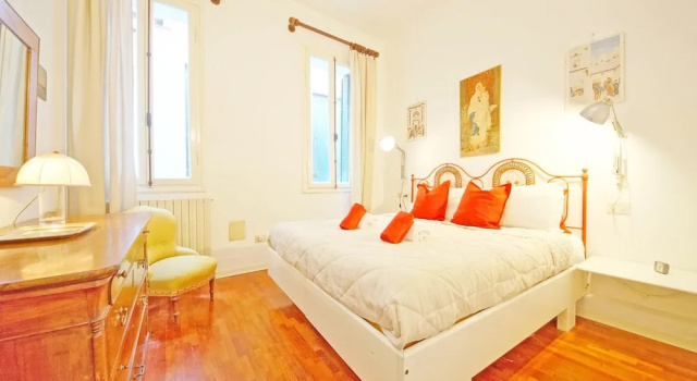DolceVita Apartments N. 241, Забронировать Апартаменты/квартира Кастелло Венеция, рядом с Музей истории военно-морского флота