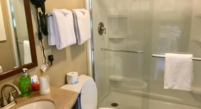 Трёхместный номер Superior Phillips Historic Motel & Cottages