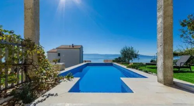 TIJANA, Забронировать Отель Нови-Винодолски Приморско-Горанская жупания, рядом с Пляж у Пристани