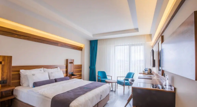 Номер Superior Karpalas City Hotel & Spa