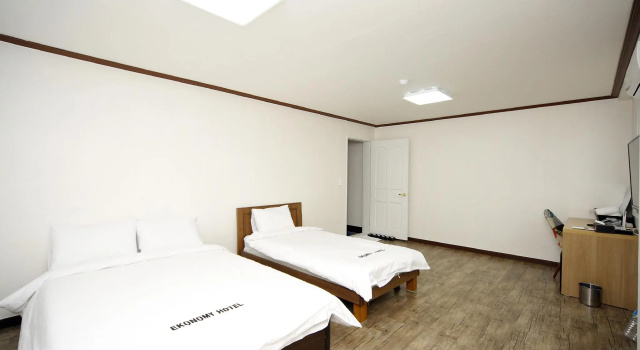 Трёхместный номер Standard Ekonomy Hotel