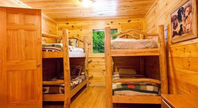 Layz Dayz Lodge by RedAwning, Забронировать Отель Отели Great Smoky Mountains National Park с парковкой, Парковка