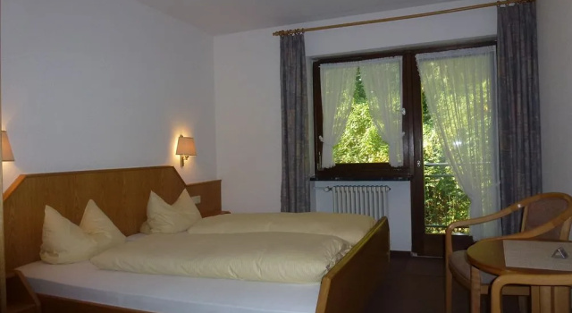 Gasthof-Hotel Rebstock, Забронировать Отель Винден-им-Эльцталь Breisgau