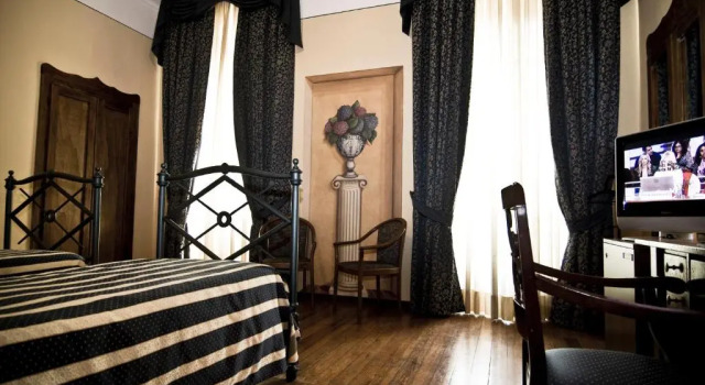 Hotel Regina, Đặt Khách sạn Pinerolo Piemonte