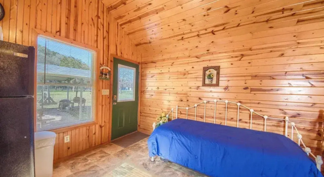 Sunflower Rr9122sf 1 Bedroom Home by RedAwning, Rezervasyon Tatil Evi Selma Bexar County