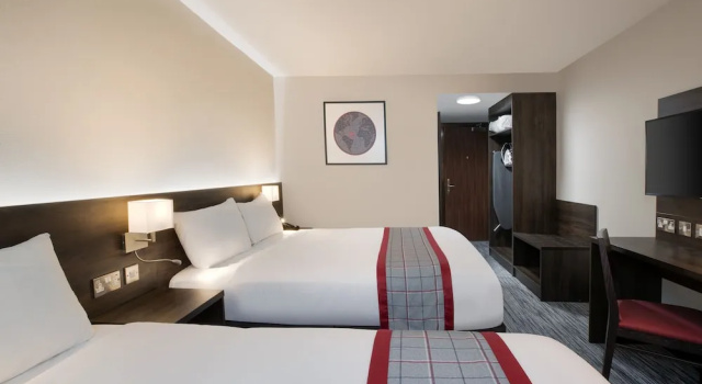 Номер Standard Ramada by Wyndham Leeds East