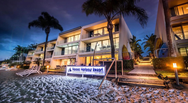 Noosa Harbour Resort, Забронировать Курортный отель Нуса-Хедс Noosa