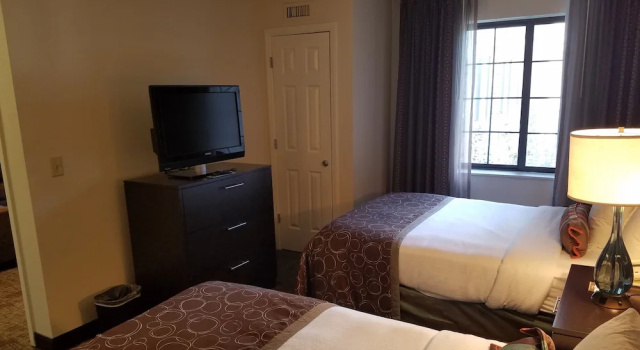 Люкс с 2 комнатами Staybridge Suites - Cincinnati North by IHG