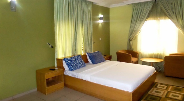 Junbic Apartment and Suites