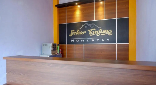 RedDoorz near Candi Cetho Karanganyar, Reservar Hotel Hotéis em Karanganyar com Estacionamento, Estacionamento
