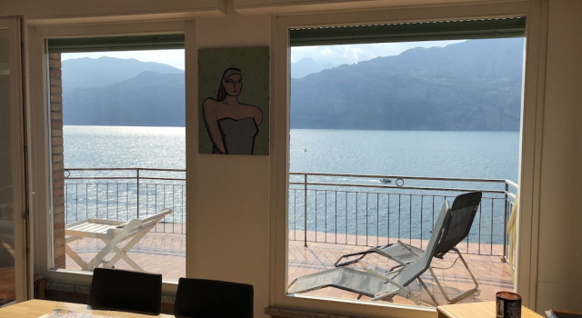Апартаменты Apartment Windows On The Lake