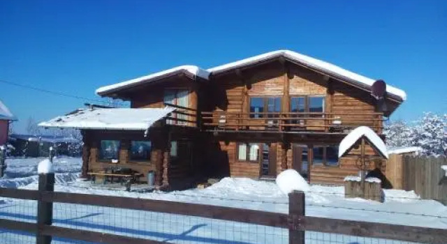 Casa Muntelui - Sambata, Rezerwuj Hotel Hotele w Prahova Valley z parkingiem, Parking