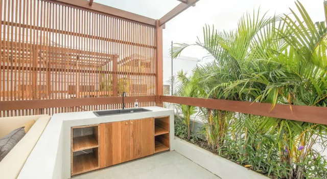 Modern 4 BR villa heart of Canggu 8mins to beach, Забронировать Вилла Отели Бадунг с бассейном, Бассейн