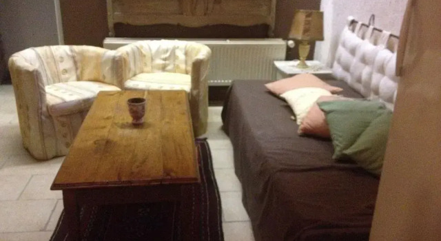 Les Rocailles de la Reine, Забронировать Отель Тремола Red Perigord