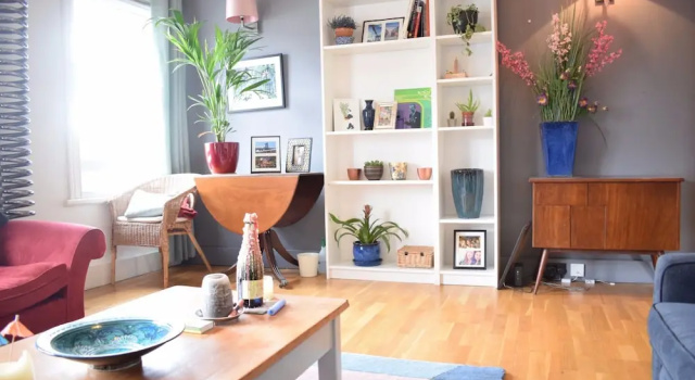 Stylish 2 Bedroom Apartment in Clapham, Забронировать Апартаменты/квартира Ламбет Лондон, рядом с Площадь Виндраш