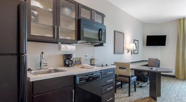 Четырёхместный люкс Candlewood Suites - San Antonio Lackland AFB Area by IHG