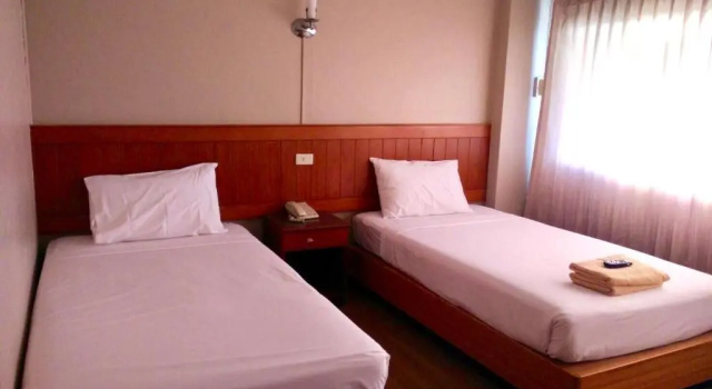 Двухместный номер Standard Srivichai Hotel