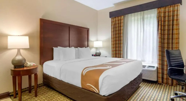Люкс Quality Inn & Suites Decatur - Atlanta East