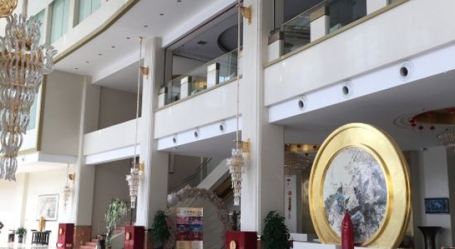 Suopurui International Hotel, Prenota Hotel Luohe Henan