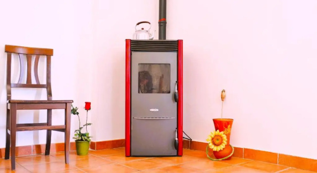 Hill house la Roccia, Забронировать Дом для отпуска Отели Сесса-Аурунка с бассейном, Бассейн