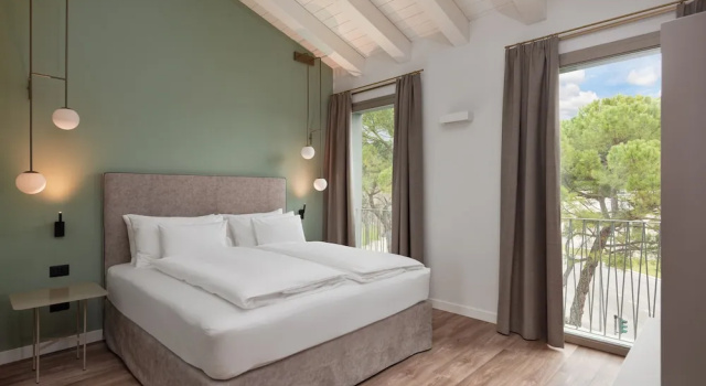 Полулюкс HT Hotel Trieste