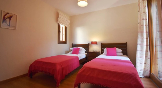 3 bedroom Villa Omodos HG14 with private kidney pool and roof terrace with golf views, Hestiades Greens on Aphrodite Hills Resort, Rezerwuj Ośrodek wypoczynkowy Hotele w Troodos ze śniadaniem, Śniadanie
