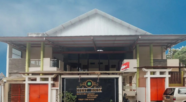 OYO 1448 Mangga Dua Guest House, Reserva ahora Hostal o pensión Ambon Molucas