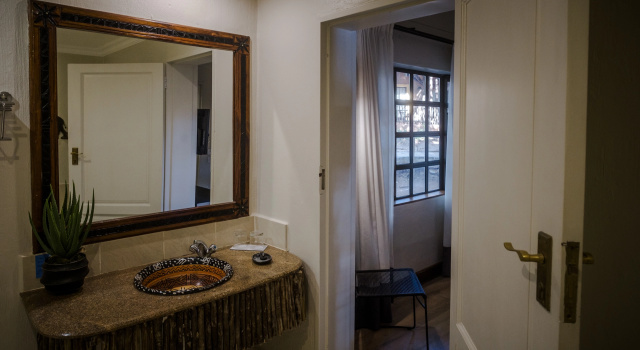 Люкс Luxury Chobe Marina Lodge