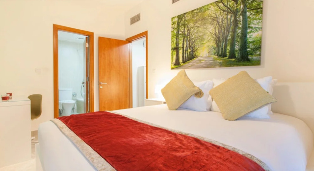 Staycae Lakeside