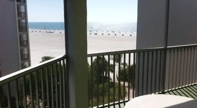 Апартаменты с 2 комнатами Gulfview Manor Resort