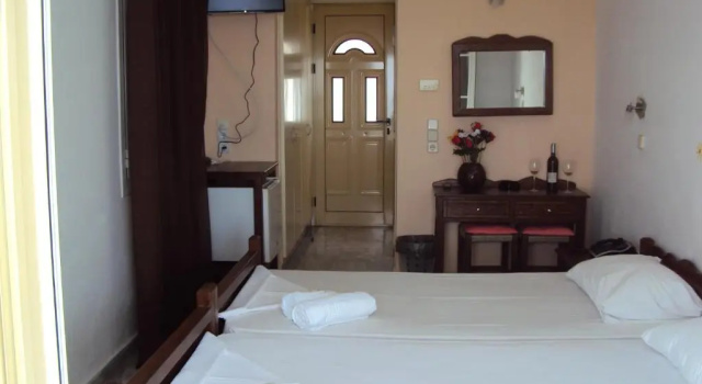 Номер Economy Mykali Hotel