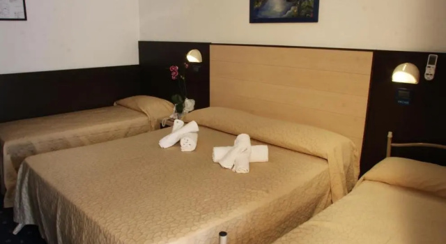 Четырёхместный номер Standard Hotel Tilly